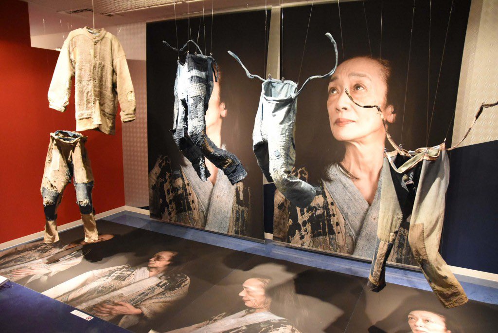 following the Meiji period and general improvement in Japanese standards of living, boro garments were synonymous with an embarassing past of poverty for many in the working class.