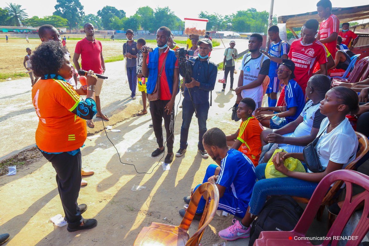 Renadef_Congo's tweet photo. #16joursdactivisme
Le Renadef, un tournoi de football au velodrome et sensibilise par les #pairseducateurs et les #mentors dans la ZS de Kintambo, en #santesexuelle et reproductive des #jeunes et #adolescents , Dec 2020.
#Renadefcongo
https://t.co/SOhLpALF5x https://t.co/Rrxbu2dEdW