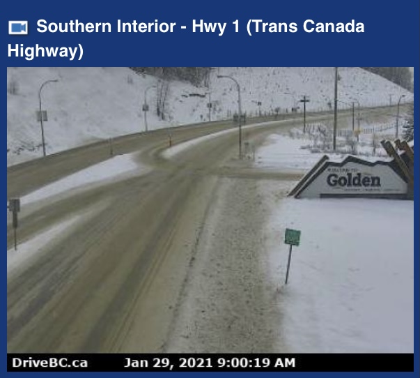 EmconServicesBC's tweet photo. Highways through Revelstoke and Golden this morning! Still light snow occurring in Golden but you can expect good winter driving conditions. Please check @DriveBC for current conditions, drive safe and watch for crews! #essentialservices4u @EmconD https://t.co/M86cftBpu2