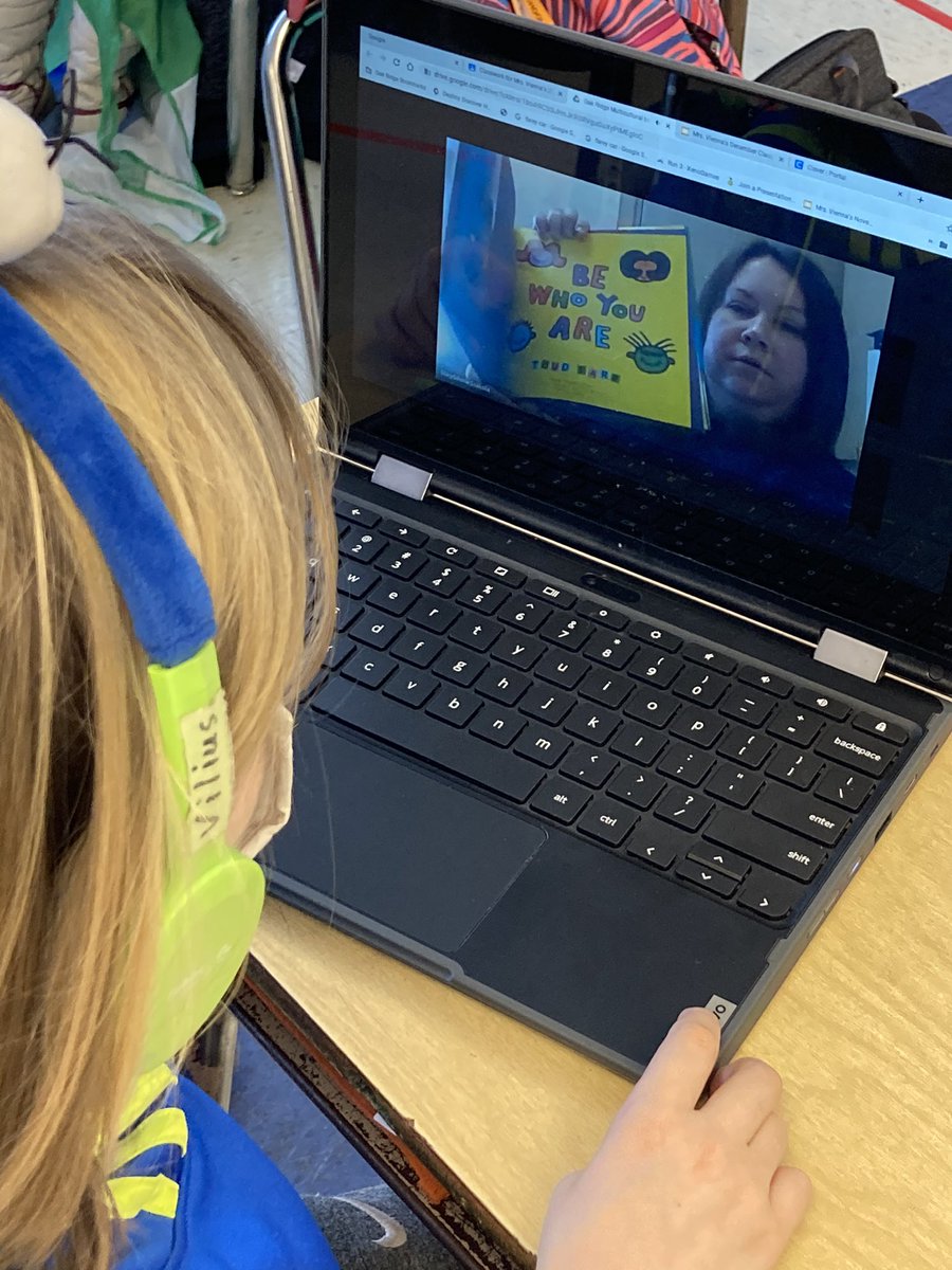MrsBVienna's tweet photo. 2️⃣nd graders are enjoying @MCChildsBookDay 🌏💻📚!! We are exploring cultural books through our digital #MulticulturalMustangs library📖. Our #ELLs are enjoying hearing their EL teacher @2nd3rd_EL read to them digitally too! ❤️@OakRidgeNPD117 #MCBD2021 https://t.co/uUgnCM4ZoK