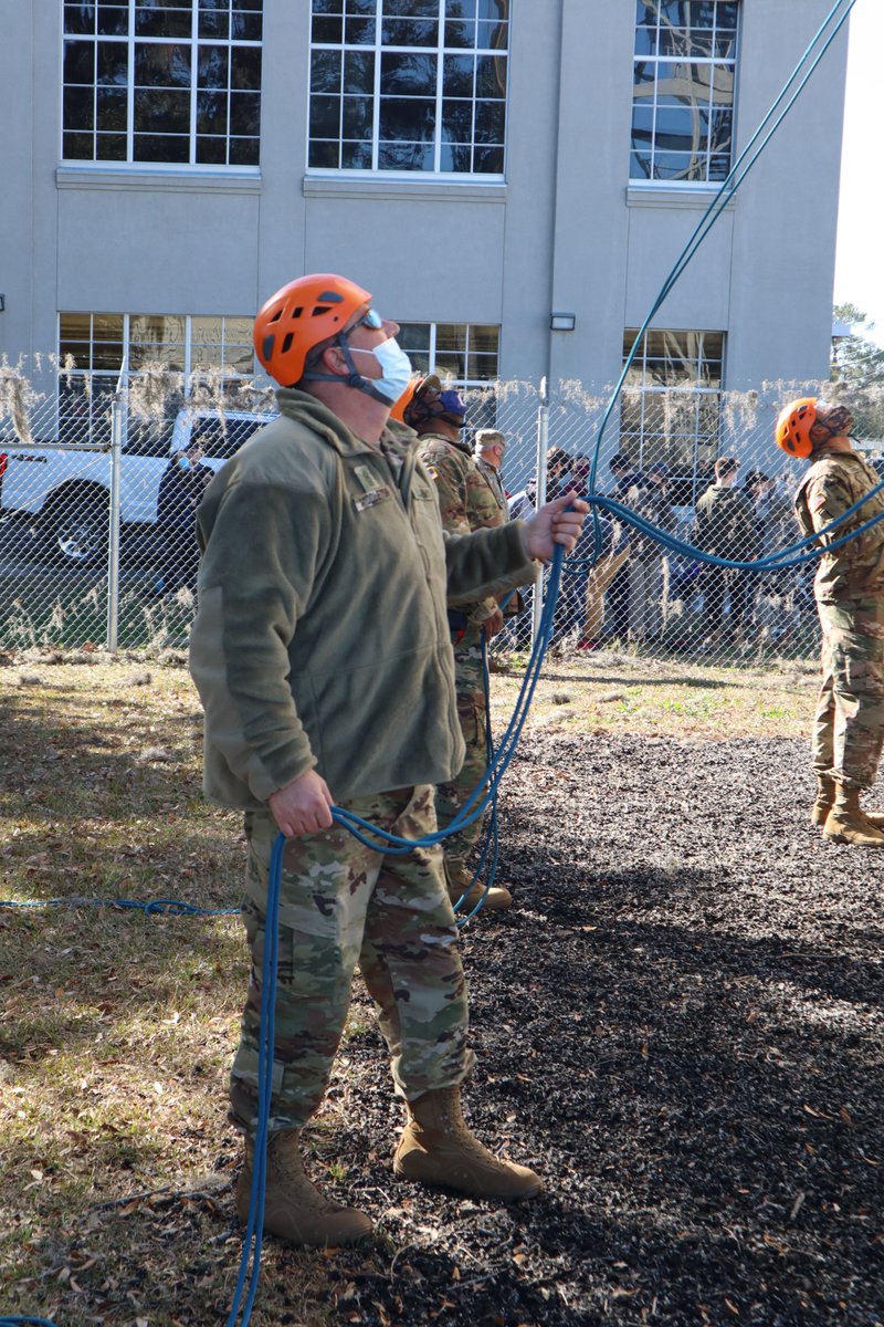 CitronelleT's tweet photo. Awesome experience for our JROTC cadets today by getting to rappel at Ft. Whiting! #CCATrocks #WildcatNation @Careertechmob @MobilePublicSch @JROTCMobile https://t.co/IjvKmVykeH