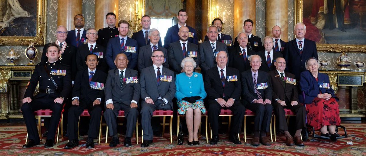 RoyalFamily's tweet photo. Since its creation in 1856, the Victoria Cross has been awarded to over 1,300 recipients.

The Queen is Patron of The Victoria Cross and George Cross Association, which represents all living holders of the two honours.

📸 The Queen at a @VC_and_GC_Assoc reception, 2018 https://t.co/IZEfs8XMjj