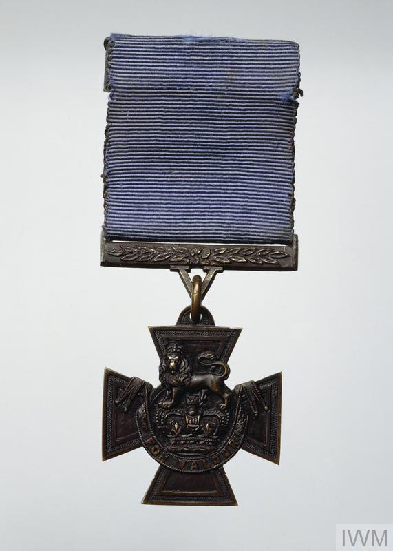 RoyalFamily's tweet photo. Since its creation in 1856, the Victoria Cross has been awarded to over 1,300 recipients.

The Queen is Patron of The Victoria Cross and George Cross Association, which represents all living holders of the two honours.

📸 The Queen at a @VC_and_GC_Assoc reception, 2018 https://t.co/IZEfs8XMjj