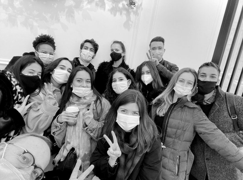 🤩 Retour sur le campus aujourd’hui. 

Ca ne se voit peut être pas, mais la joie de se revoir en presentiel est bien présente sous nos masques !! 
Merci <a href="/ArnaultChatel/">Arnault Chatel</a> <a href="/VincentMontet/">Vincent MONTET</a> 💫👍🤓
#MBADMB 

<a href="/SylvainDuvernoy/">Sylvain DUVERNOY</a> <a href="/SubervieJulie/">Julie Subervie</a> <a href="/nbouchand13/">Nicolas Bouchand 🔱</a> <a href="/LaetitiadePert1/">Laetitia de Perthuis</a> @kouki_mohamd