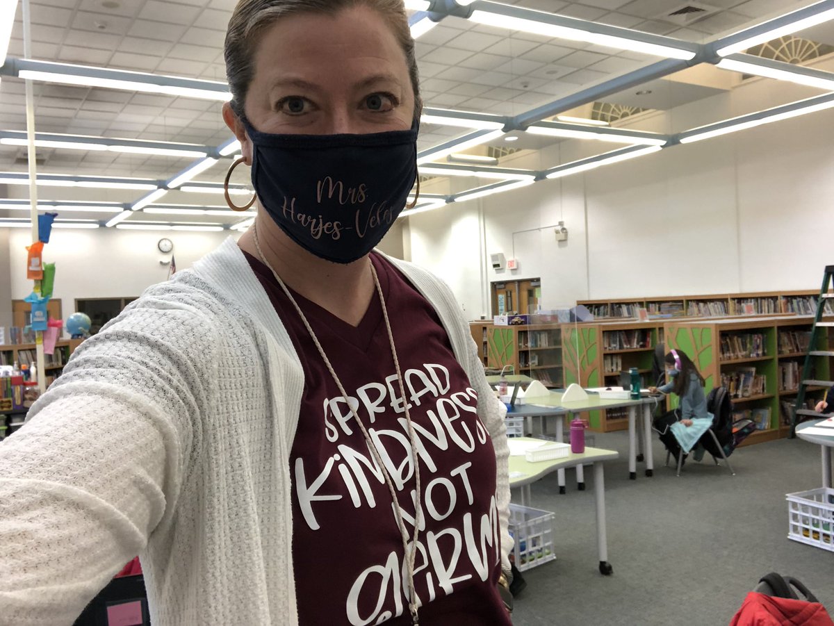 KymHarjes's tweet image. “Spread Kindness, Not Germs” ~ the perfect @HopewellES mantra for 2020-21 ❤️🦠#nationalhavefunatworkday