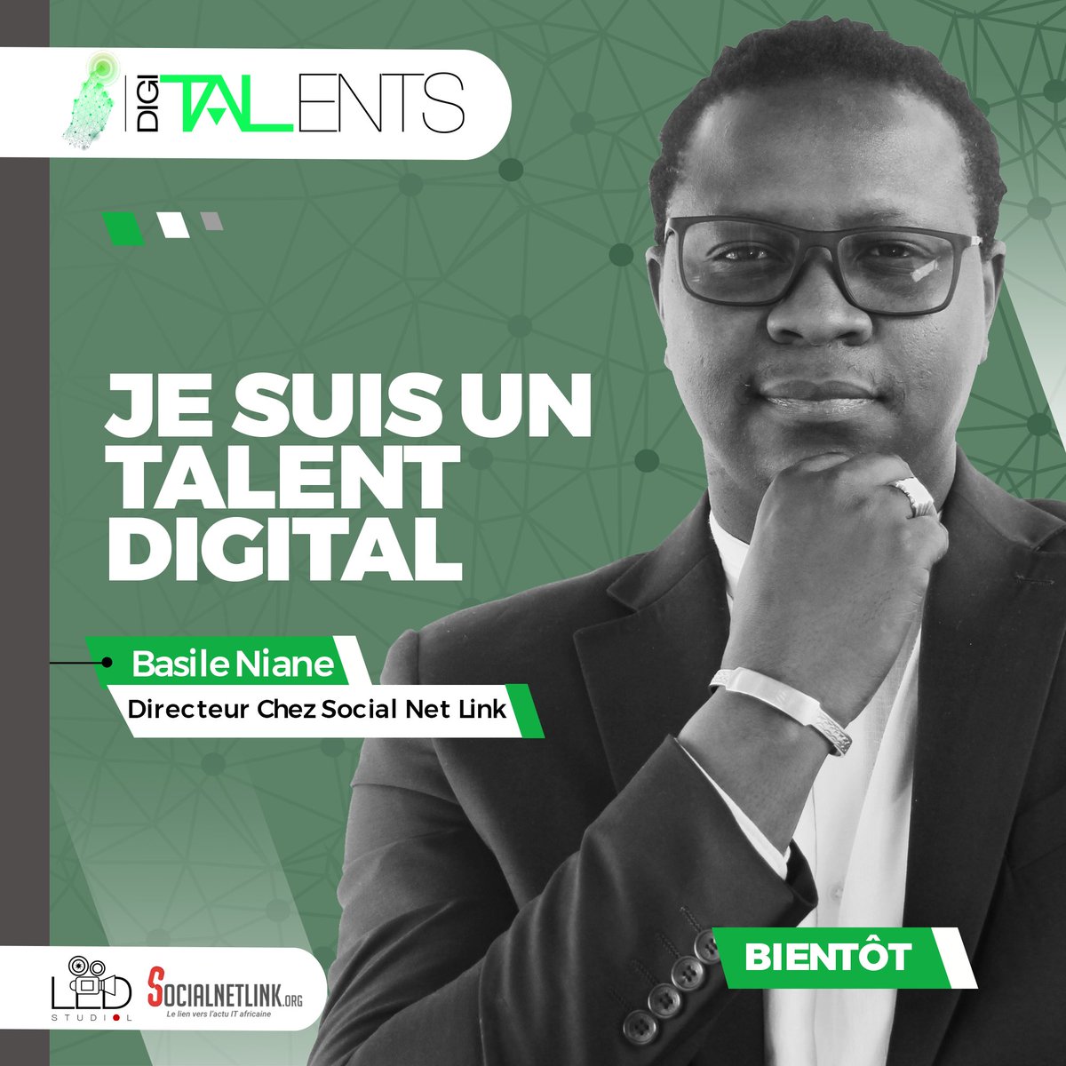 Ledstudioll's tweet photo. Basile Niane est un journaliste blogueur multimédia et entrepreneur web qui évolue dans la blogosphère depuis plus de 10 ans. Il est le Directeur de SocialNetLink.
#ledstudiol #socialnetlink #talentsdigital https://t.co/RRTymQ2sHw