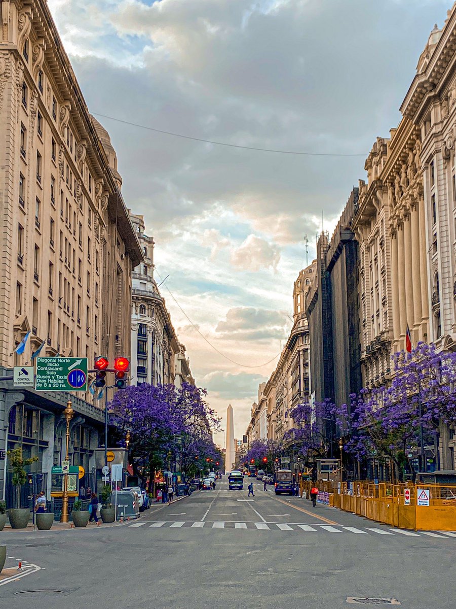 FabriCaradonna's tweet photo. Cada vez que salgo a caminar Buenos Aires me enamora más. ❤️ https://t.co/TApUcECc0B