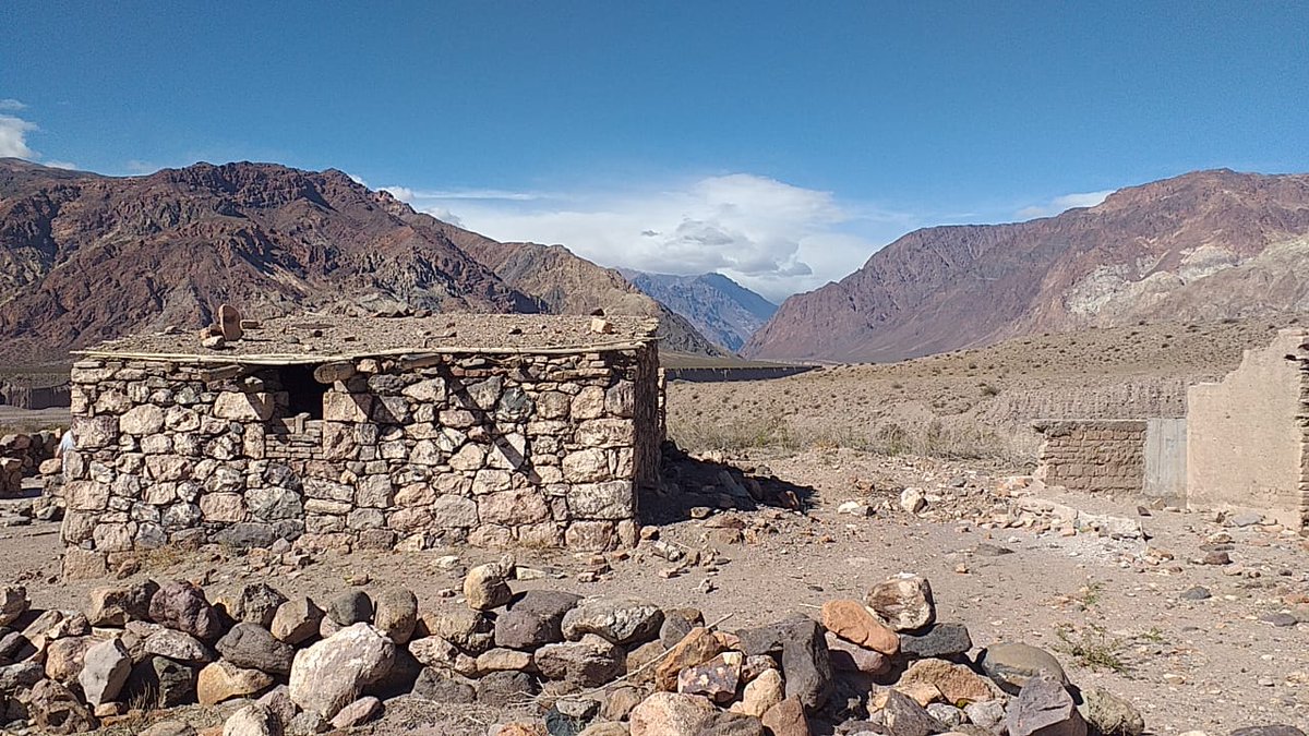 Verificamos que las obras realizadas para la protección del sitio arqueológico Ranchillos respondieron eficientemente. Esto nos permite iniciar la segunda etapa y en breve habilitarlo para el público.
Declarado patrimonio de la humanidad, es parte del Qhapaq Ñam- Camino del inca