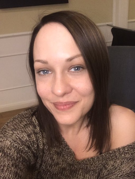 F@cking hideous highlights gone 🙌🏼🙌🏼😂 https://t.co/6zUo1OOZRz<a class="tags" target="_blank" title="On Twitter" href="/?out=eyJ0eXAiOiJKV1QiLCJhbGciOiJIUzUxMiJ9.eyJpYXQiOjE3MjA4MTIyODYsImlzcyI6InR3cG9ybnN0YXJzLmNvbSIsIm5iZiI6MTcyMDgxMjI4NiwiZXhwIjoxNzUyMzQ4Mjg2LCJyZWRpcmVjdF91cmwiOiJodHRwczovL3R3aXR0ZXIuY29tL2NraW5nIn0.51GHEBMPqRMGVrIs4q3hYRihZ0fDFpQ9fGPnQqA354B0DVWKbdfWlRw2o6ieWB9YiuaqxHExczYQNCakzglgow">@cking</a>