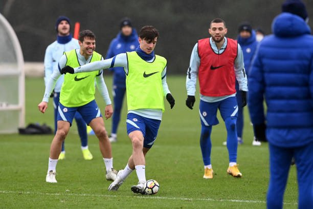 Training periodization: the WHAT you can do relative to when's the next gameGame without speed, ball shielding (strength) can be boring or joy-killing for playersThe imput of creative coaches (Tuchel) is to make those training games enjoyable = the HOWTweaking the rules 