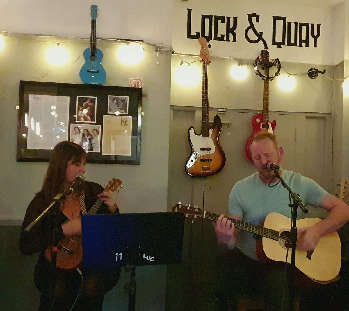 Happy Friday!!! Hope you're all ready for tonight's live stream!!! See you in an hour🍻🎼
#lockandquaybootle #destinationbootle