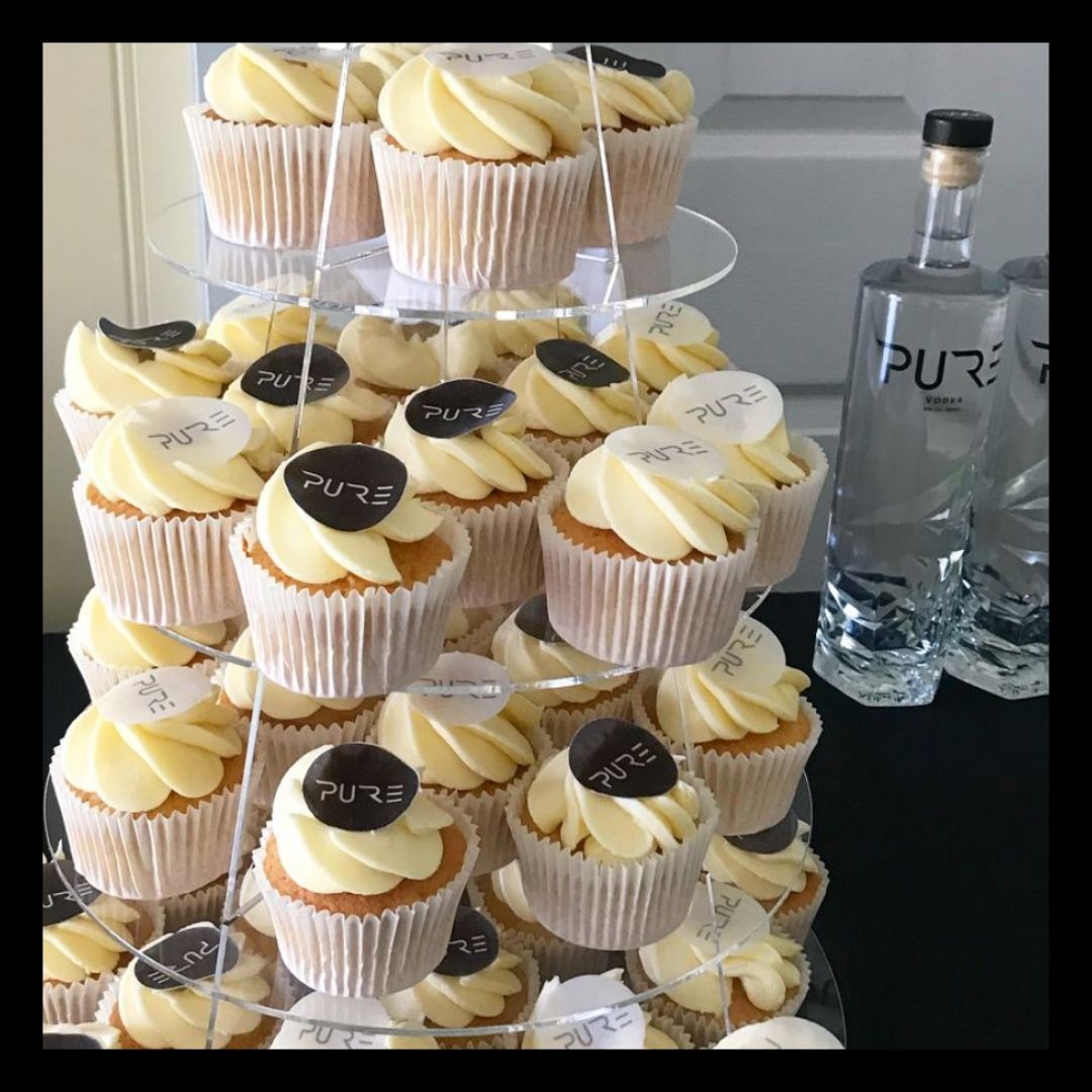 We love seeing how creative you get with our brands, this is amazing 😍

📷@bakeboutique_ 

#DrinkDistributors #Vodka <a href="/pure_wm/">PURE Vodka™</a>