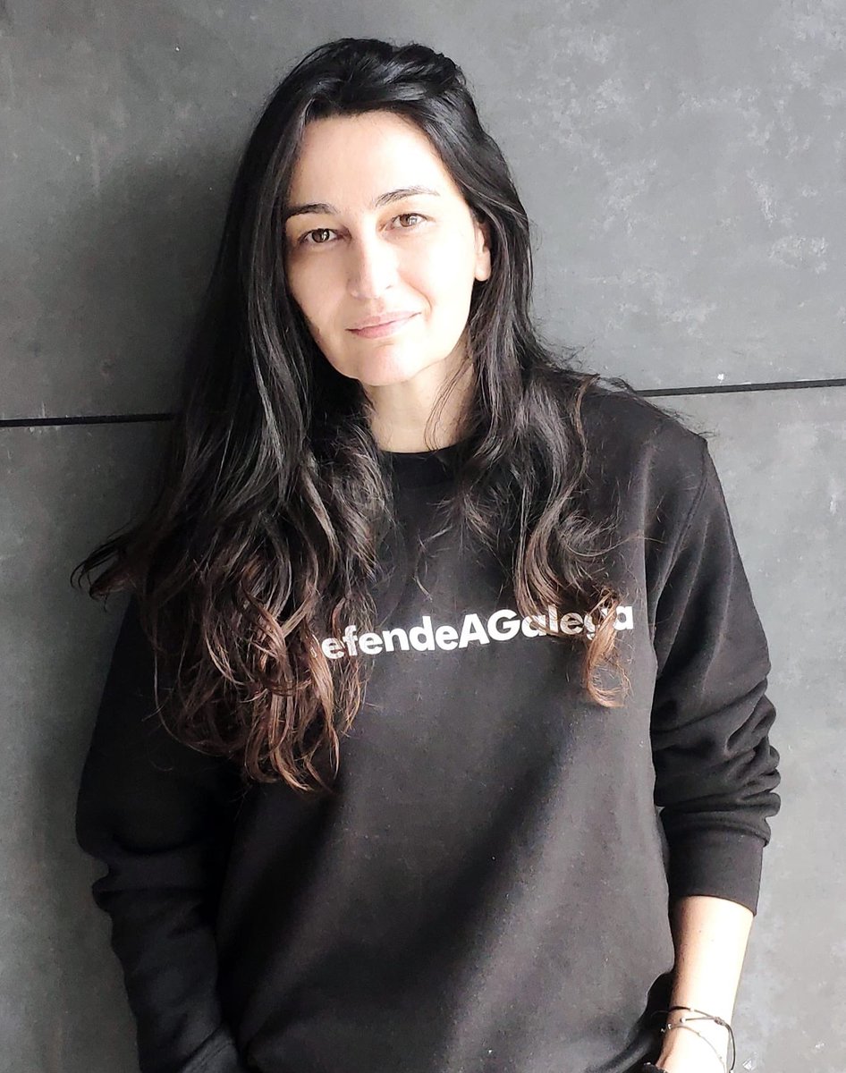 Reclamamos uns medios:
✅ á altura das circunstancias actuais
✅ ao servizo da cidadanía
✅ que primen o rigor e a calidade
✅ que aposten pola información de proximidade
Esixe o que mereces!!
Tati Moyano
#VenresNegro141CRTVG
#ServizoPúblicoDeCalidade