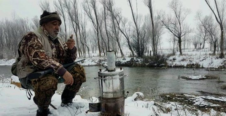 Avcıyım, avcı kalacağım. Beni avlaklardan ayıracak tek güç rabbimin elinde. Ne İsmetoğlu, ne DKMP ne de başkası. Dim dik dururum uğruna girdiğim yolda. Eğilirim bükülürüm sanmayın 
#AvcıAvınaGitmeli
 Çay tadında insanlarız biz. Soğutmayın kendinizden