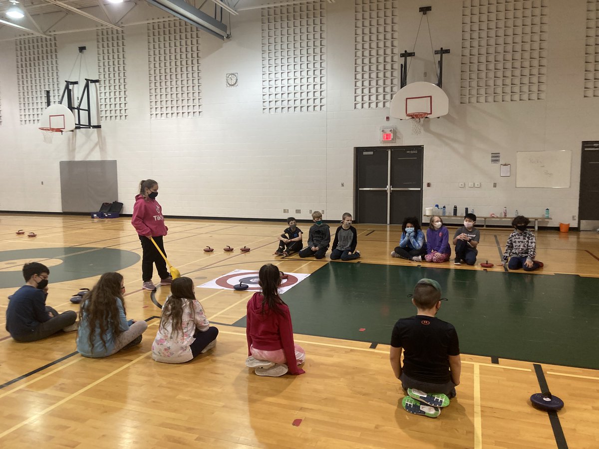BailieHearn's tweet photo. Fantastic introduction to curling through Rocks and Rings.  The huge smiles and engagement were infectious!  Thank you @ARileyPE for sharing your love of physical activity with your students! @alcdsb_mich @BradReitzel https://t.co/iVu85ozObz