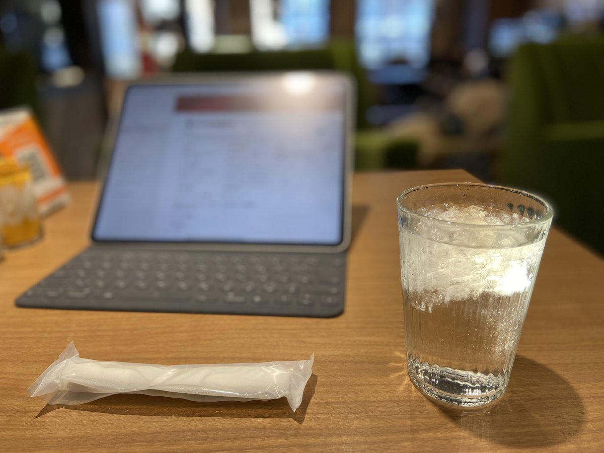 ushi23's tweet photo. 今日は朝寒いので、近くの喫茶店でプログラミングの勉強しつつ、動画作業！ https://t.co/SDbgGnkJZg