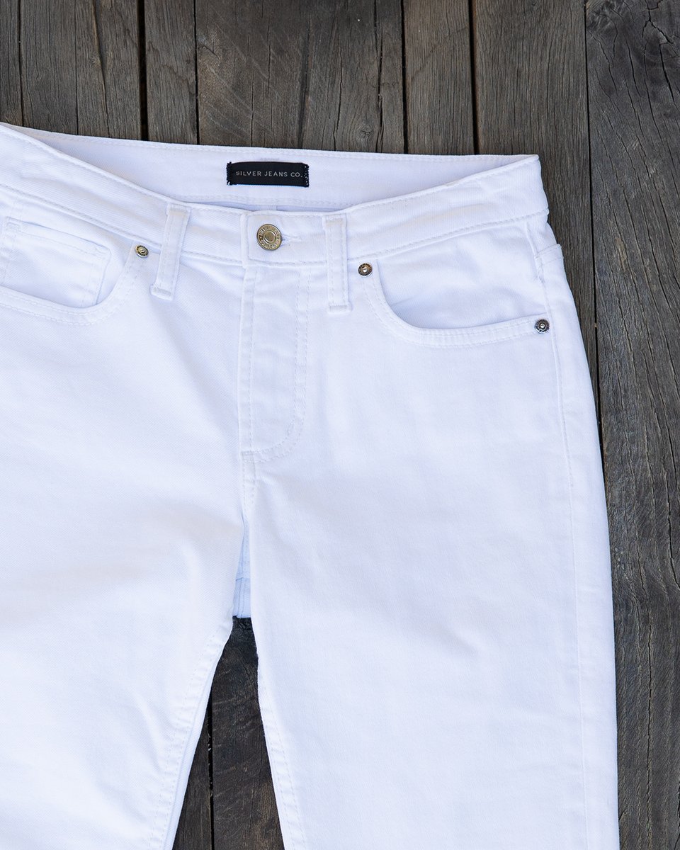 silverjeansco's tweet photo. Coming Soon to the Sun Shop: The Most Wanted Skinny Crop in White. 🤍
#silverjeans #silverjeansco #cropjeans #springdenim #springfashion #whitejeans #whitejeansoutfit https://t.co/RoIdyeXwHe