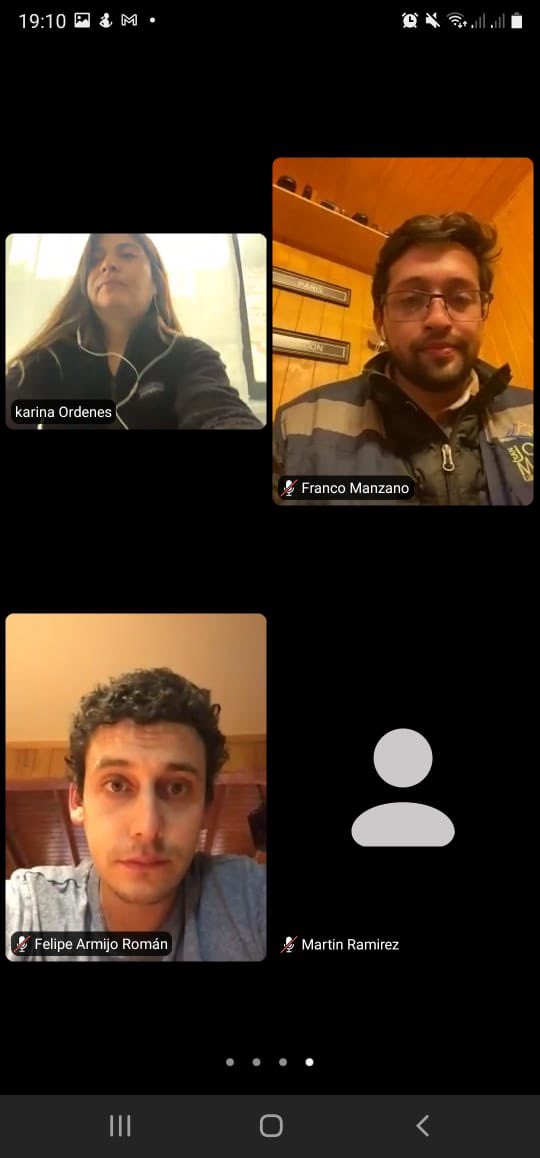 MuniSJdeMaipo's tweet image. HACE POCOS MINUTOS|| Los Directores de Emergencia, Seguridad, Dideco se reunieron con dirigentas del Sector “El Arenal” para coordinar acciones en caso de crecida amenazante del río y poner en antecedentes sobre pronósticos y horarios aprox.