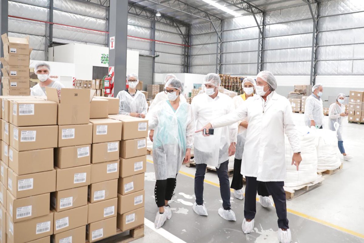 FedericoAchaval's tweet image. Con la Secretaria de Comercio Interior @pauespanol recorrimos #Starbread, una empresa del #ParqueIndustrial que produce alimentos sin TACC. Sus productos forman parte de #PreciosCuidados, y eso permite cuidar el bolsillo y la nutrición de personas con celiaquía.
