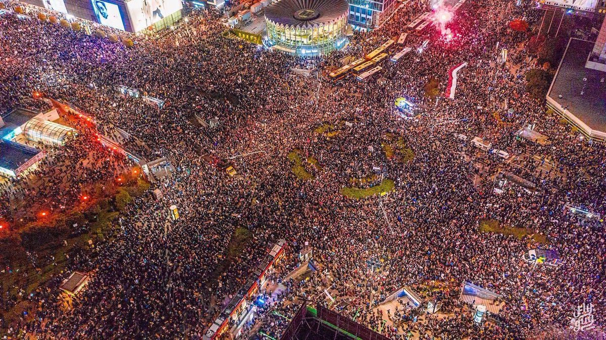 abiiorhaenys's tweet photo. too bad it’s not happening in usa, if it was my whole tl would talk about it:) https://t.co/TQ493dxxCW