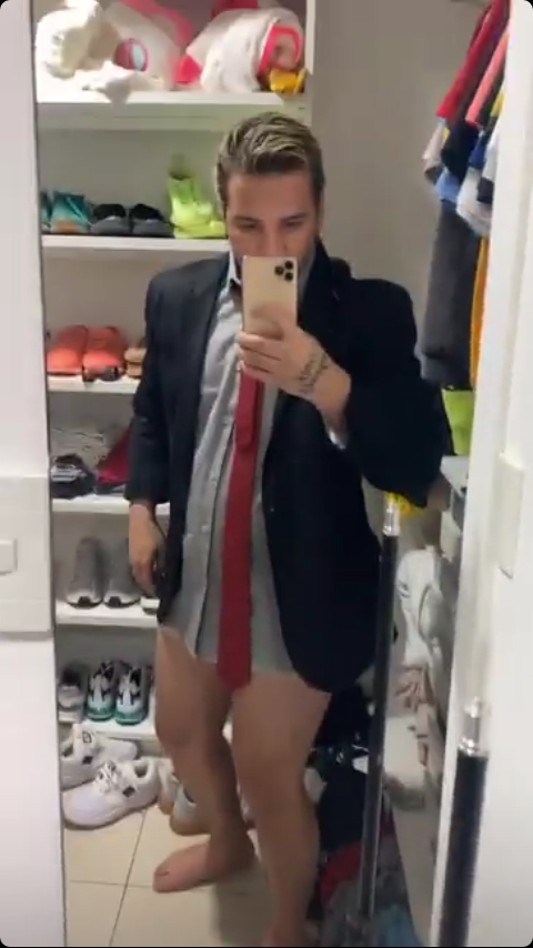crypiu's tweet photo. Outros streamers todos arrumados e chiques pra o casamento do Luan e da Kim

o Piu: https://t.co/2IgiaGXNAq