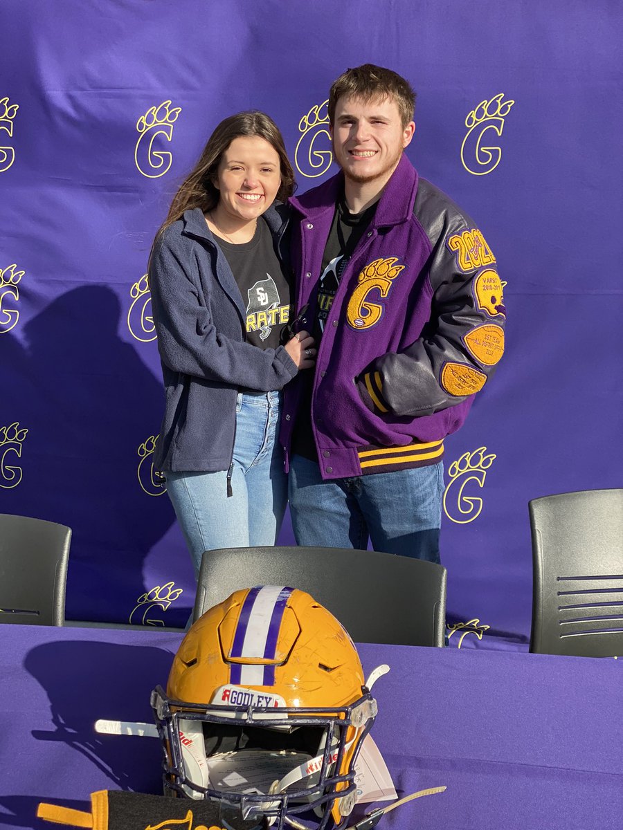 _kb_6's tweet photo. Big thanks to everyone who came out today. None of this would be possible without the continued support of my family, coaches and teammates. #GoPirates #BleedPurple https://t.co/WVjcCeVFK0