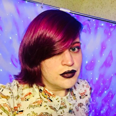 Thought Id take a cute pic before America erupts in a class war 🥰 https://t.co/HKqCZ159Bo