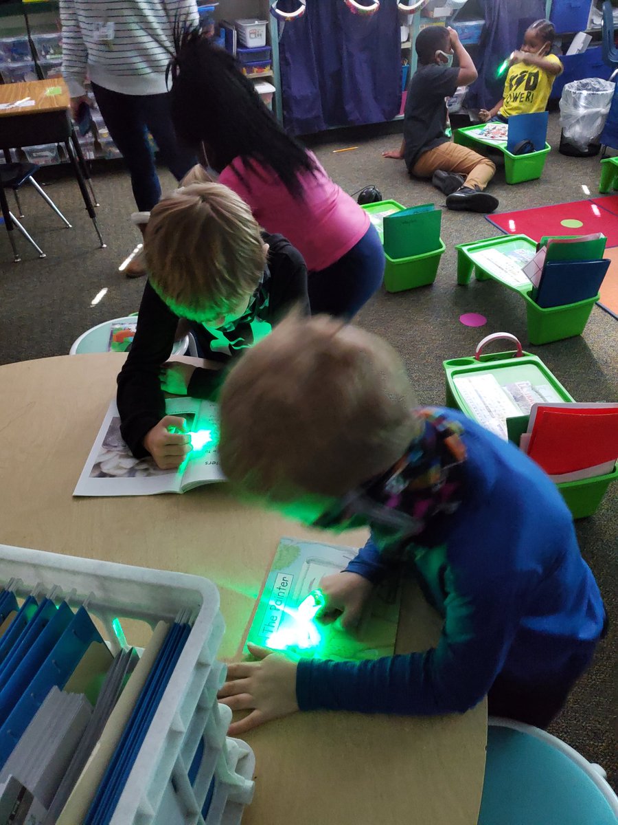 Our Kinder and 1st graders are loving finishing up literacy week with some "Flashlight Friday" reading!