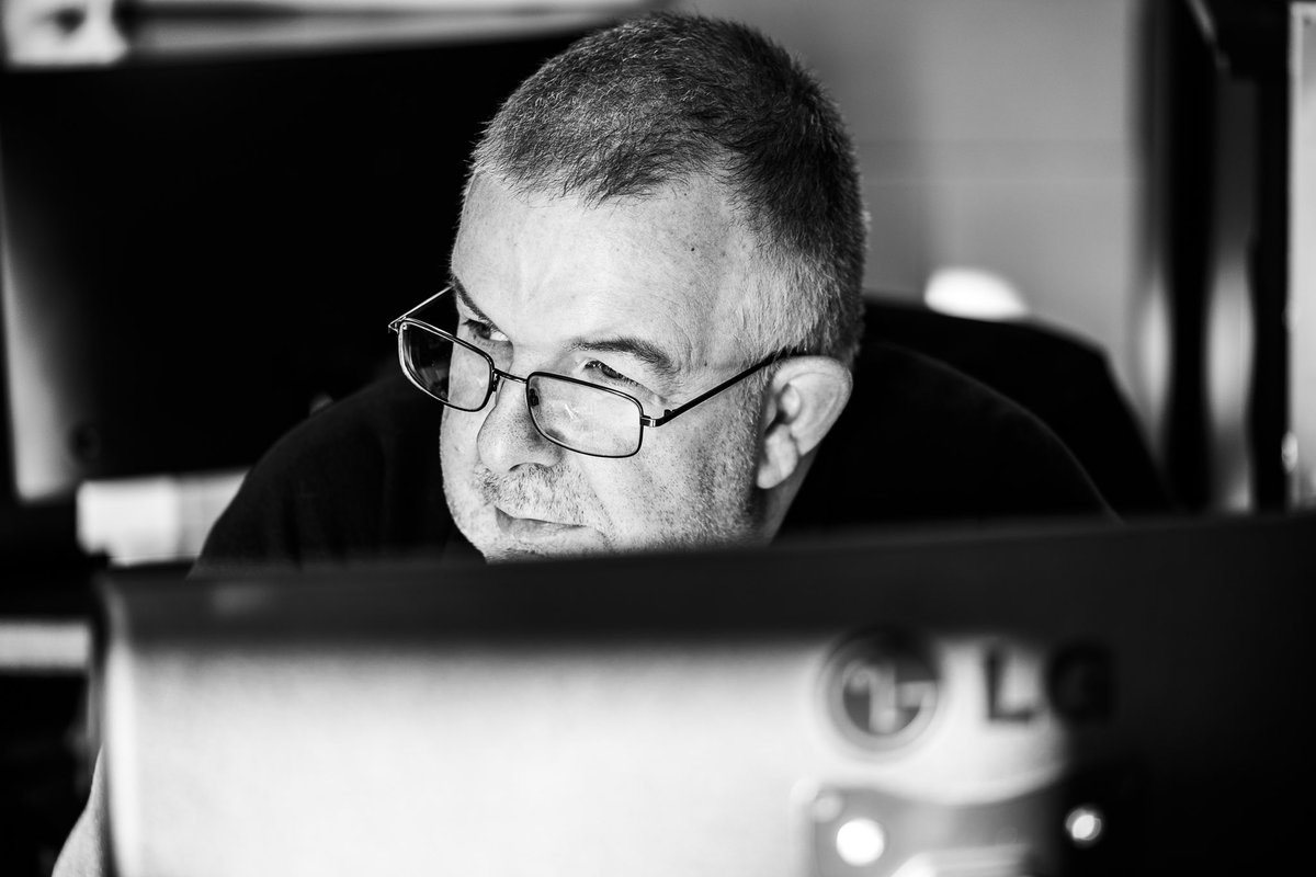 AvantPhoto tweet media