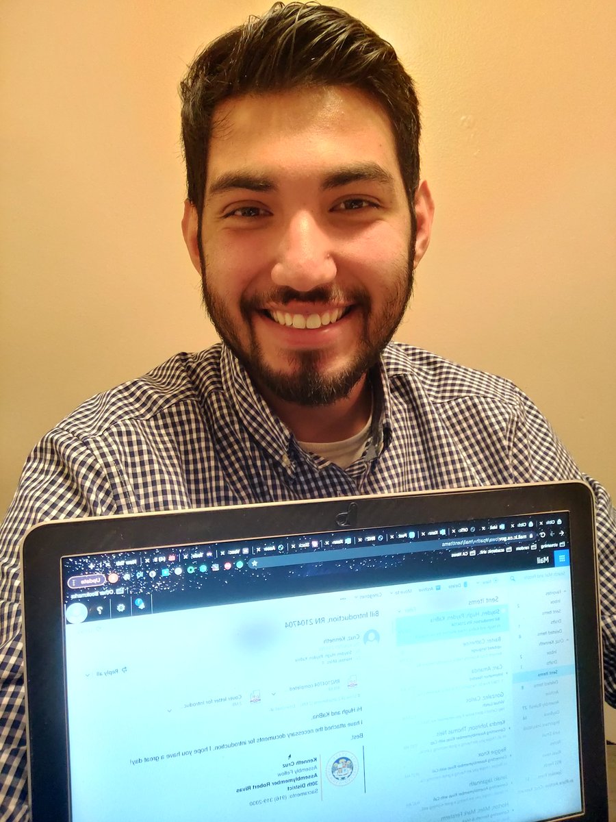 kennyrc10's tweet photo. Introduced my first bill as a CA State Assembly Fellow!!! From a low-income household in a small desert city, to the Capitol helping pass laws affecting millions of Californians!πͺπ½ I'm blessedππΎ and I thank everyone who supported me! We out here! #ab352 #wherethebarberat? π https://t.co/4FqoXMwfzb