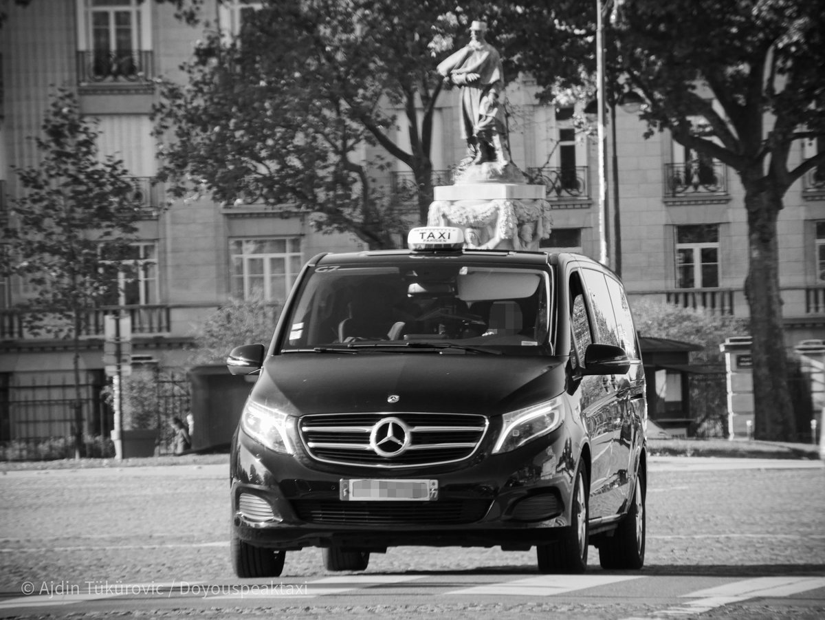 SpeakTaxi's tweet photo. B&amp;W. #doyouspeaktaxi #realtaxisonly #notuber #taxibynature #taxi #taxis #taxiparisien #taxiparis #lntp #taksi https://t.co/9DxFjyYf04