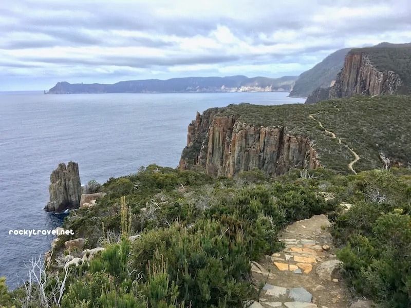 TravelLatte's tweet photo. We heard about this walk only recently, and would love to tackle it. The scenery along the trail? Amazing! 😍 The Three Capes Track #Tasmania, via @rockytravel: https://t.co/MqBNhv0ivQ #hiking #travel https://t.co/Xv7F7LZFmk