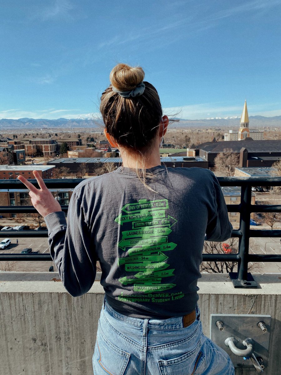 DenverVista's tweet photo. Only two days left to sign up in January! ✌🏽Don’t miss out on the chance for waived fees and a $100 gift card 💵😁 Apply today for free using our online application and secure your placement with us by Sunday to get a reward after move-in. Contact the office for more information! https://t.co/xxpW5OC8kn