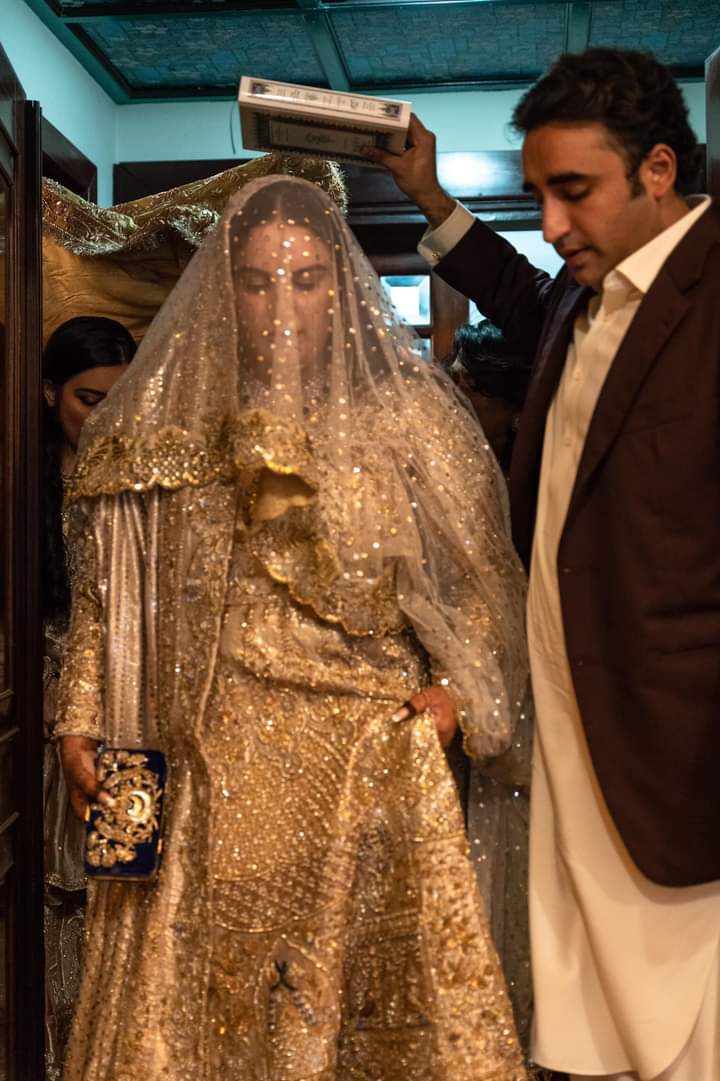 faiza_gabol's tweet photo. ہم سب آج بہت خوش ہیں ،اللہ کریم ہماری بہن بی بی بختاور کے نصیب بہت اعلی کرے گا آمین۔ آپ سب کو بی بی بختاور کی شادی مبارک ہو❤ https://t.co/HCX12zqMde