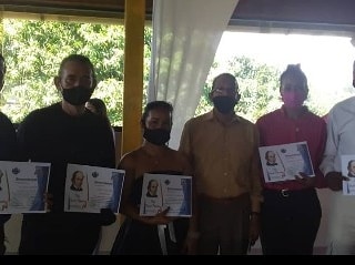 Miranda_MRT's tweet photo. #29Ene /Hoy se entregó un merecido reconocimiento a nuestros educadores #Tupamaro Originario, formadores de una nueva conciencia de clases. Bien merecido reconocimiento para nuestros cámaradas Jaime Rengifo , Jose Carmona , Sagrario, Zulaima Orellana y Alexis Goitte. https://t.co/h3LAyBUKbl