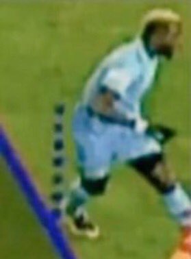 Arka cebe cüzdan koymuşlar😂😂😂