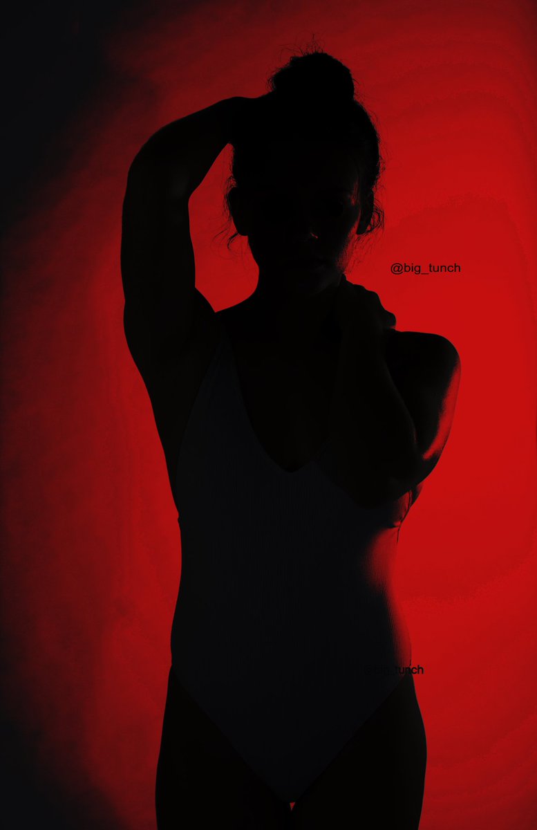 Tunch_Art's tweet photo. Yeahhhhhhhhhhhhhhh i did the #silhouettechallenge https://t.co/jewhUh2jLB