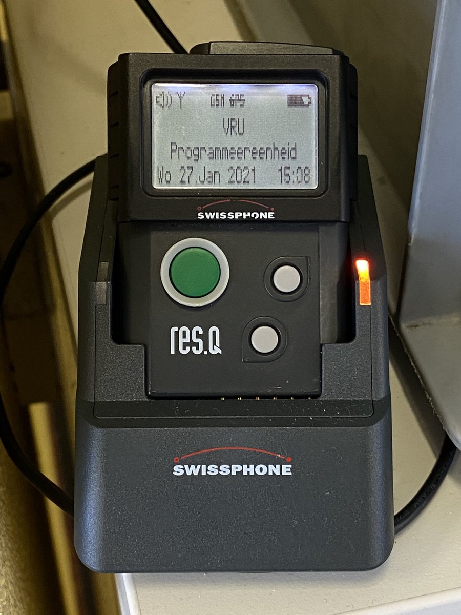 nickschaick's tweet image. Alle brandweervrijwilligers binnen de proeftuin kunnen 24/7 een reserve pager installeren met hun eigen profiel. Ook dat is paraatheid! 

Backoffice krijgt hiervan direct een melding en verstuurd een nieuwe reserve pager naar de post. #Swissphone #Proeftuin @vrutrecht @firecom_nl