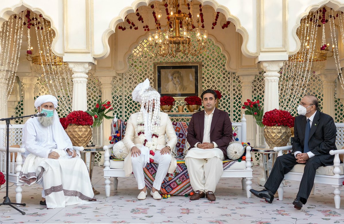 AqibSarwarPPP's tweet photo. لَکھ لَکھ ہون مبارکاں
رَکھیں شرم قلندر لال
بہنے سدا سُکھ پاویں
نی دھیے سدا سُکھ پاویں
Congratulations to Bhutto Family
@AAliZardari @BBhuttoZardari @BakhtawarBZ @AseefaBZ @mahmoodchoudhry #MissingSMBB https://t.co/x5Rrt073Sb