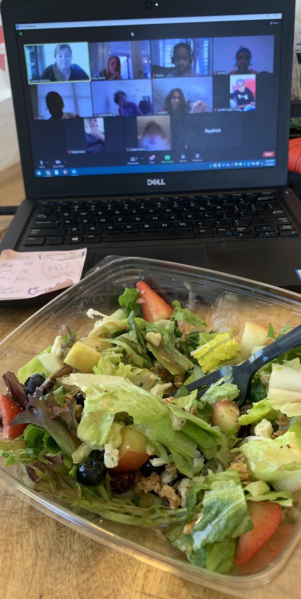 Had the BEST time today eating lunch and catching up with students!  <a href="/mremustangs/">Moreland Road Elementary</a> @butterfly4u15 @hollyelise84 <a href="/AnissaLAndrews/">180 Days of Awesome</a> <a href="/CounselorJenna/">Jenna Sullivan</a> <a href="/hstarrobinson/">Heather Robinson</a> #FridayPrincipalLunches #StayConnected #PBIS