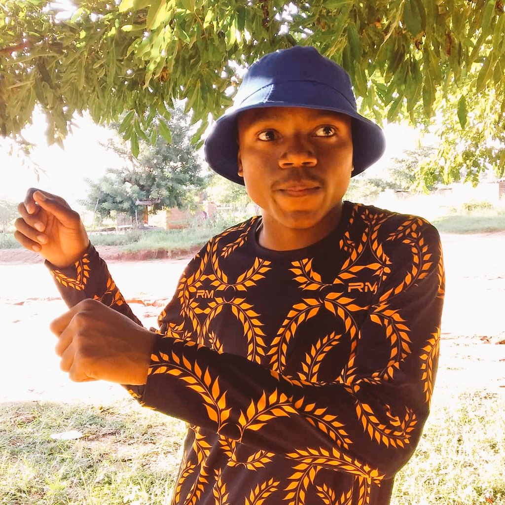 ChizBra's tweet photo. #silhouettechallange #dzenamochalleng comment using #keadrive  @akreana_ #keabetswa #like4like #l4l #TrendingSA #TikToker #tiktok #Follow4follow #followhim #mFaNaOzItHaNdAyO #எச்சநாய்விஜய் #junkpark #amapiano #DurbanGen #realhousewivesofdurban @HermaineM https://t.co/Hb6SZ3daXK