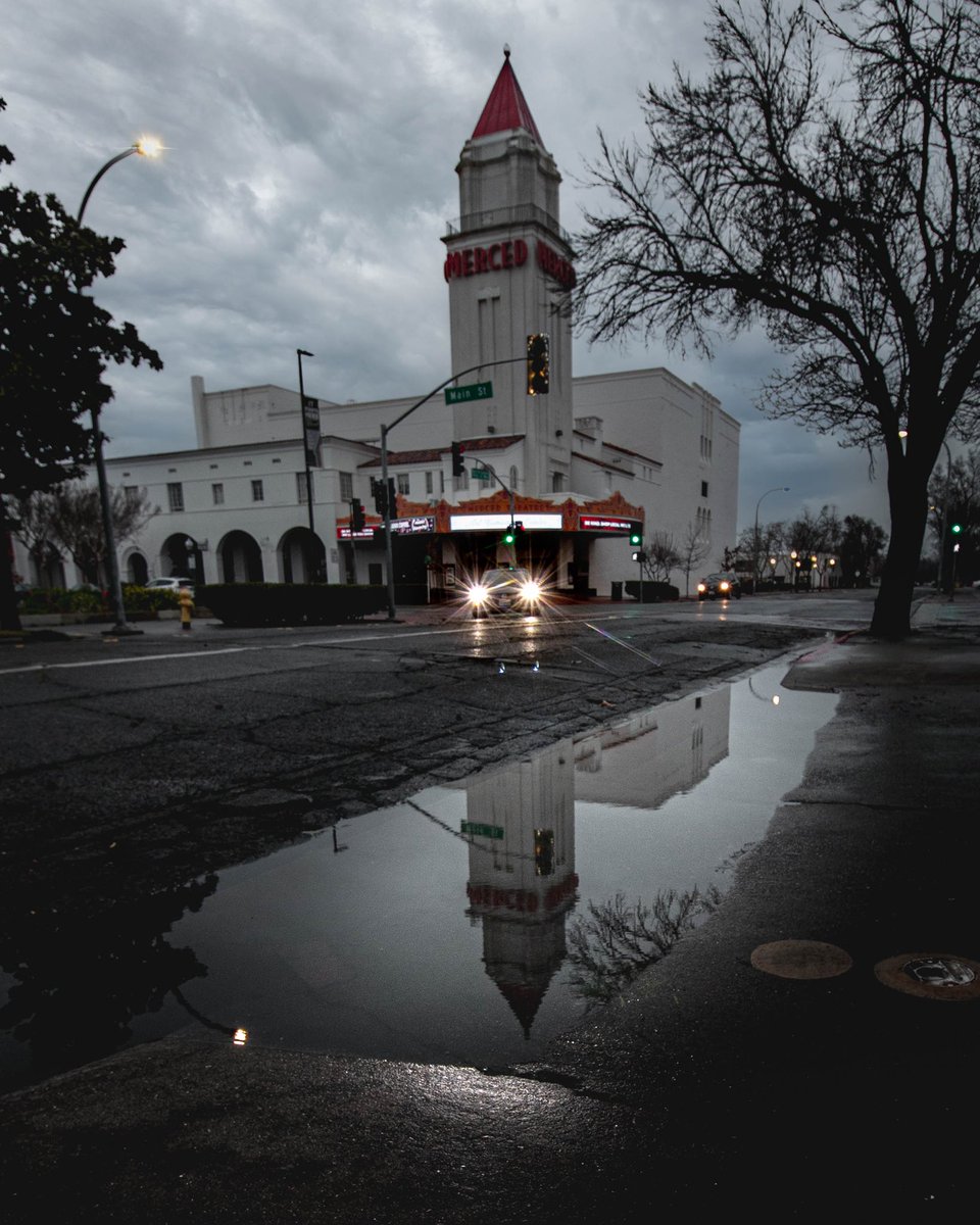micahdiele's tweet photo. Reflections of the City. #merced https://t.co/SsVY91f28H