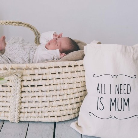TuBebebox's tweet photo. 🙏🏻 All I need is mum 🙏🏻

Las mamis se merecen lo mejor, y por eso, esta bolsa tote será el complemento perfecto para su día a día. Sencilla, práctica y con un super mensaje para mamá 💖

https://t.co/4vHvX4FCM6 https://t.co/MbLm7Q0sIk