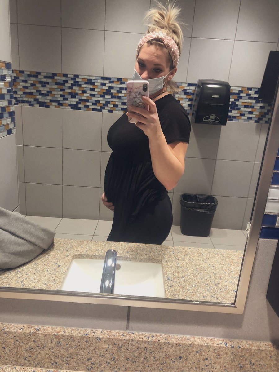 JessAnnBishop's tweet photo. 16w 2d, baby girl 🎀 https://t.co/tFyUnPP567