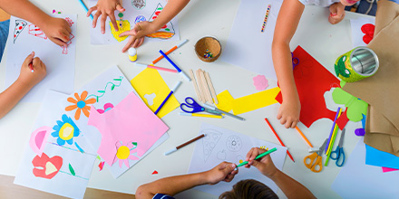 Running out of indoor activities? Check out our list of creative ideas! bddy.me/2MjX2bI