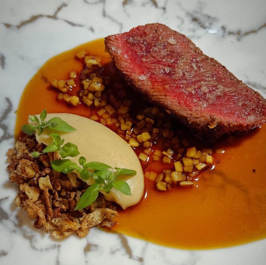 Thetaste_ie's tweet image. 🍴 NEW REVIEW 🍴
Making Michelin Memories with the Seductive &amp;amp; Sophisticated Aimsir at Home Experience - thetaste.ie/making-micheli… RT @Aimsir_Rest @MichelinGuideUK @CliffatLyons
