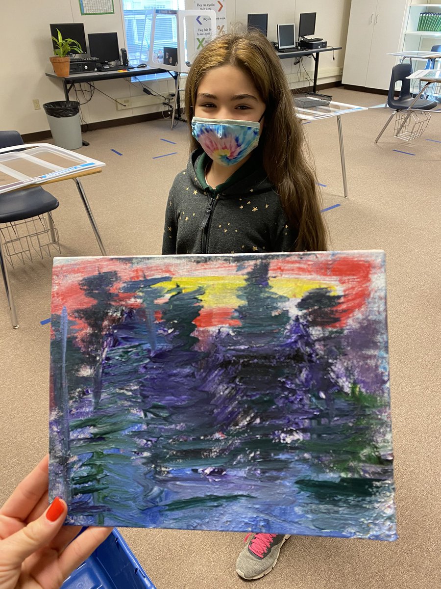 Feeling blessed— My first little lion to return back to campus. 🤓 We had a great first week together, I was even gifted a beautiful art piece she created! 
#Driven #LionsSpeakLife #TeamSISD