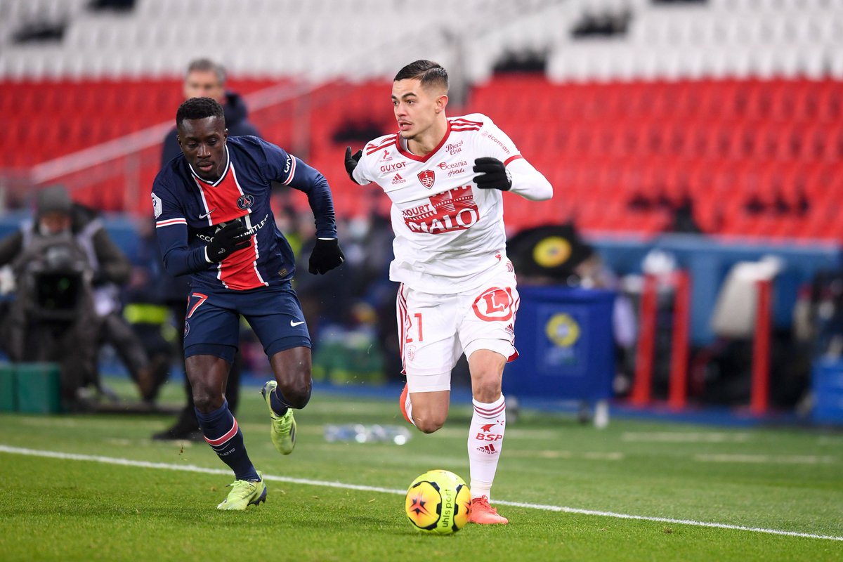 8.Name: Romain FaivreAge: 22Brest’s left footed genius, Faivre, pulls all the strings from midfield. Registering 20+ passes per game in the offensive half and 2KP/90, Faivre is integral to Brest’s offence. His dribbling can also get him out of troublesome situations.