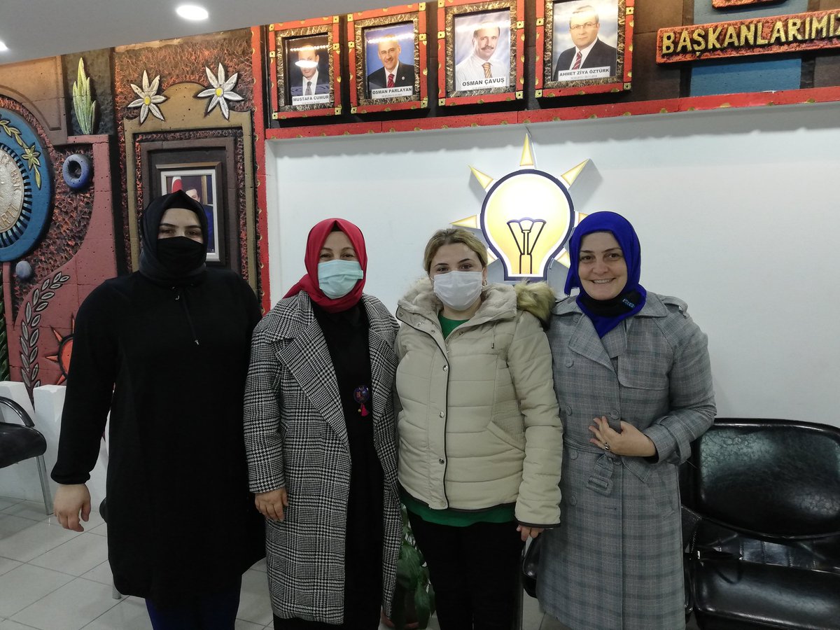 akkadinkol's tweet photo. Teşkilatımızı ziyaret eden, hemşehrimiz,İl Başkanımız
Sn.@sezginmumcu’nun katıldığı İlçe yönetim kurulu toplantımızı  İlçe Başkanımız
Sn. @HuseyinNtepe'nin
başkanlığında ,İlçe Belediye Başkanımız Sn.Osman Nuri Ekim,önceki dönem ilçe başkanlarımız katılımlarıyla gerçekleştirdik. https://t.co/TbwqF2YtPe
