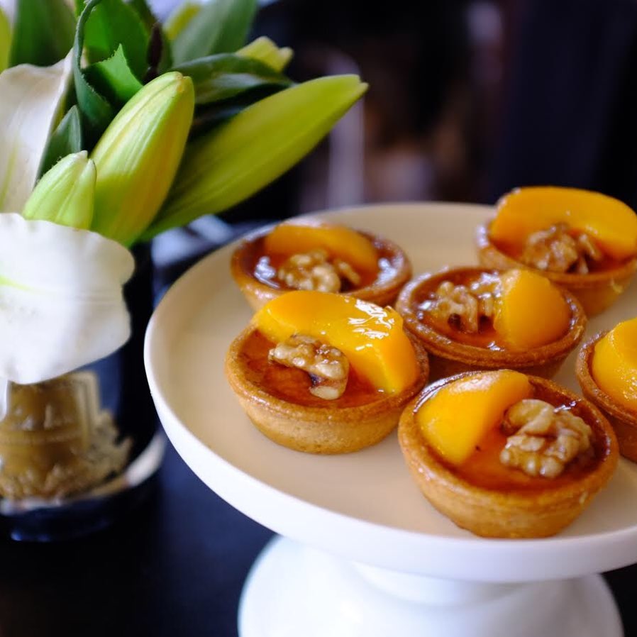 LovePonsonby's tweet photo. Looking to enjoy your Saturday morning coffee amongst some greenery? Pop in to Little Garden cafe at 179 Ponsonby Road and find solace in their quaint outdoor area, while you devour one of their delicious sweet treats! #OnlyPonsonby ☕ https://t.co/M3bltAfrXg